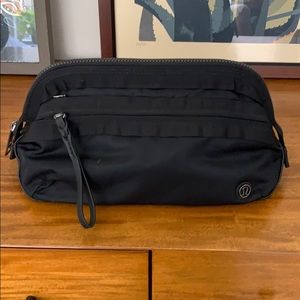 Lululemon travel toiletry bag